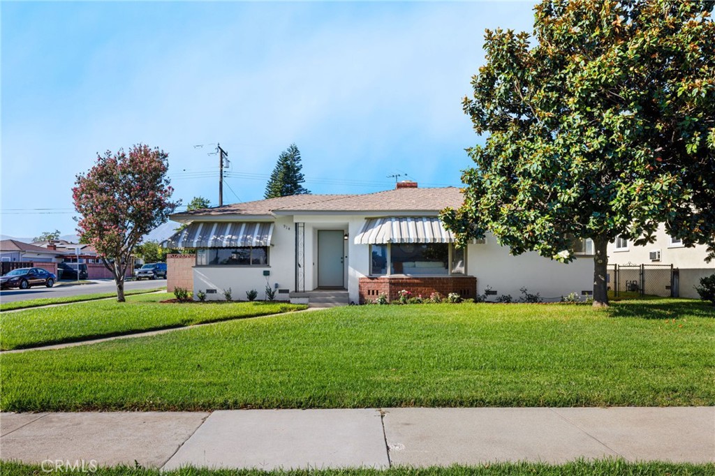 914 W 5th Street Property Photo 46