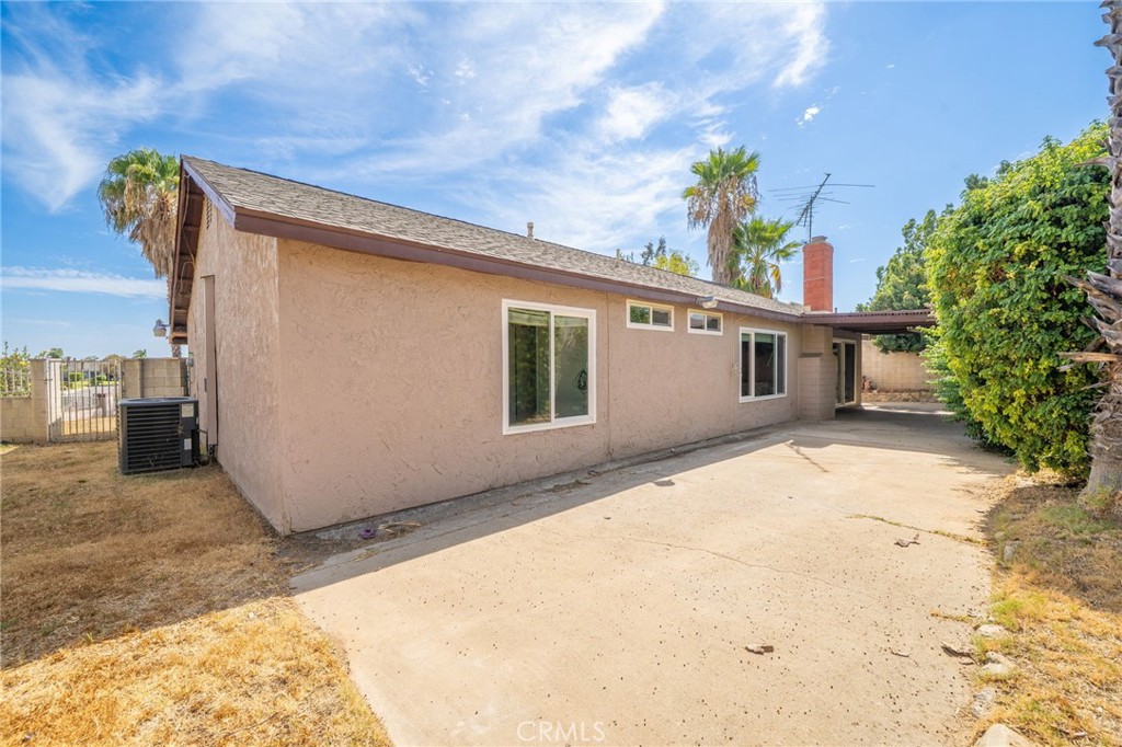 254 E Cerritos Property Photo 13