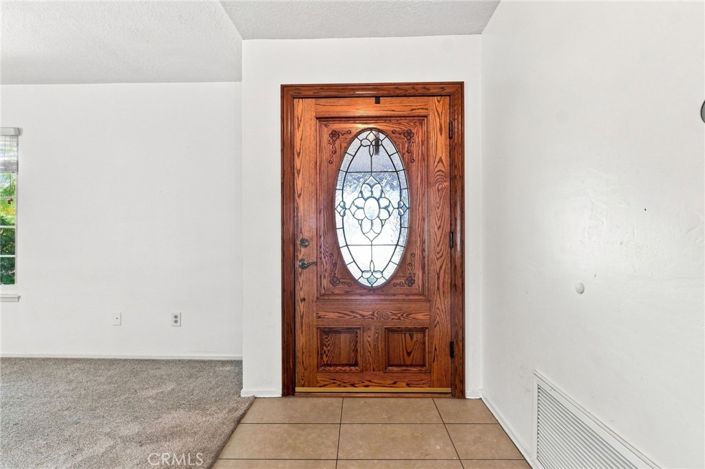 1472 Francis Property Photo 3