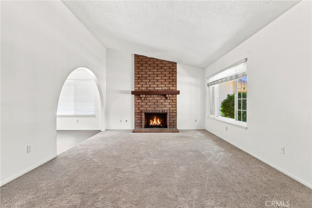 1472 Francis Property Photo 5