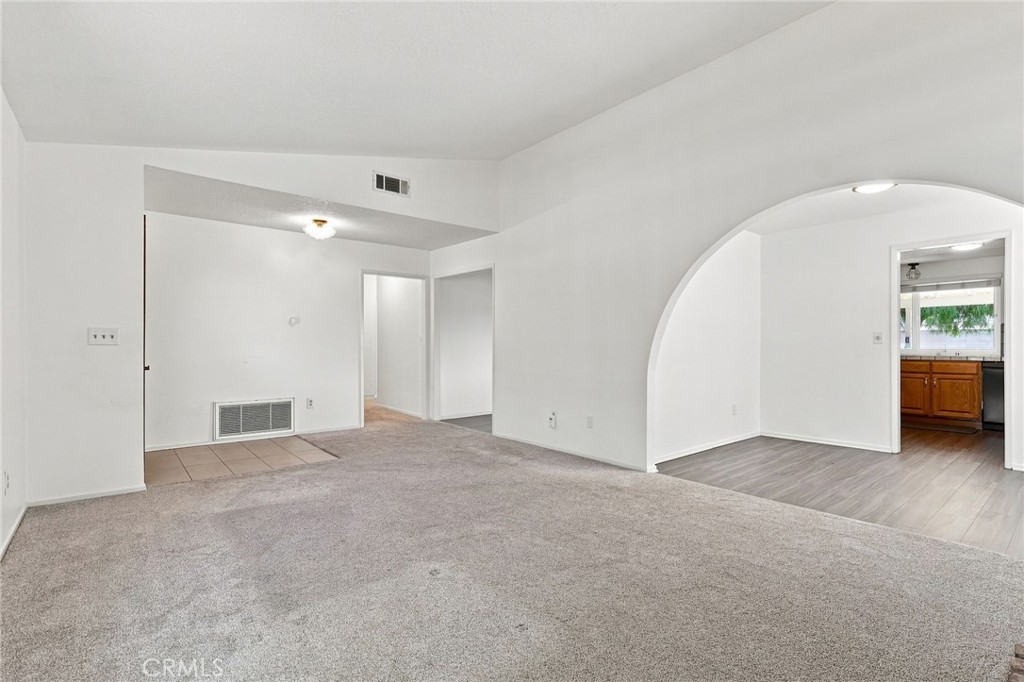 1472 Francis Property Photo 6