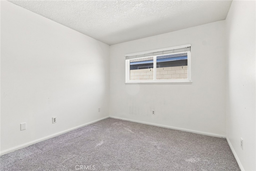 1472 Francis Property Photo 17