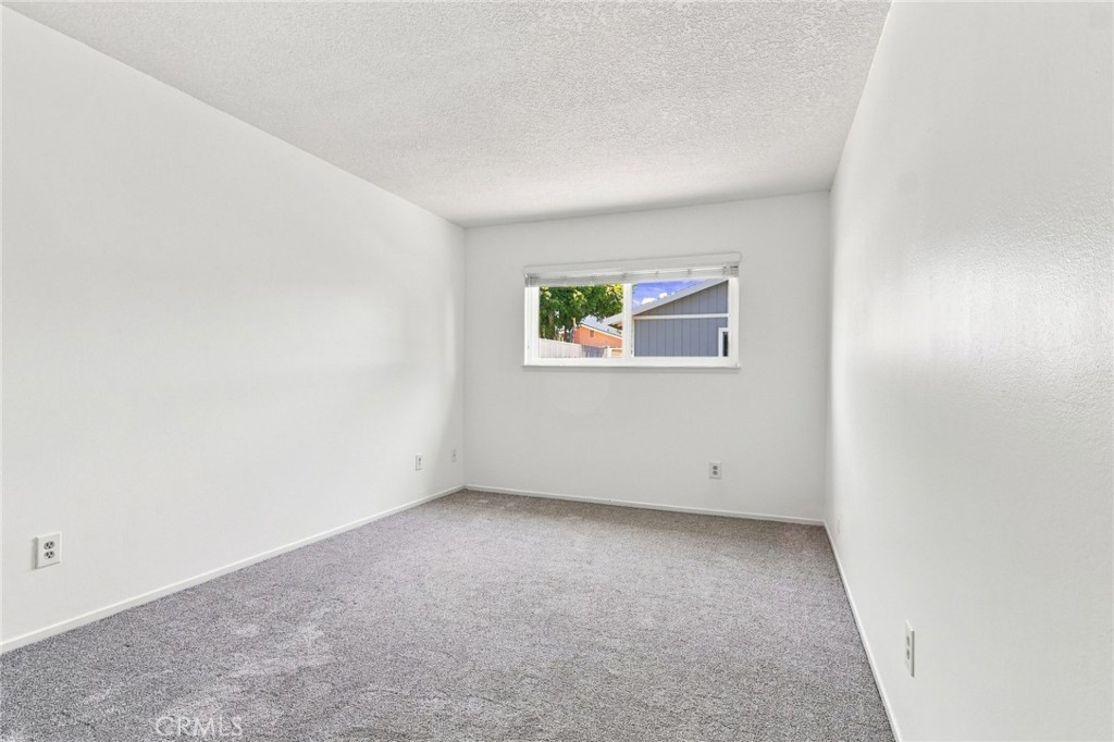 1472 Francis Property Photo 18