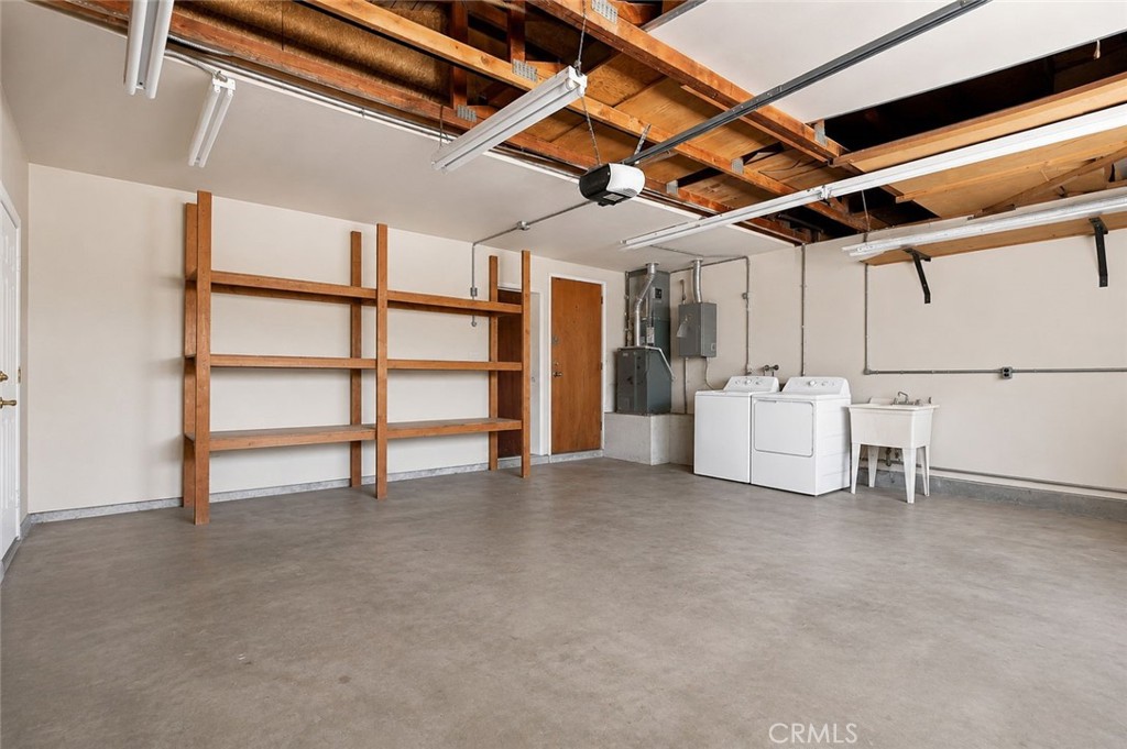 1472 Francis Property Photo 23