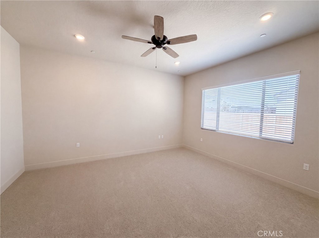 2262 N Marion Property Photo 4
