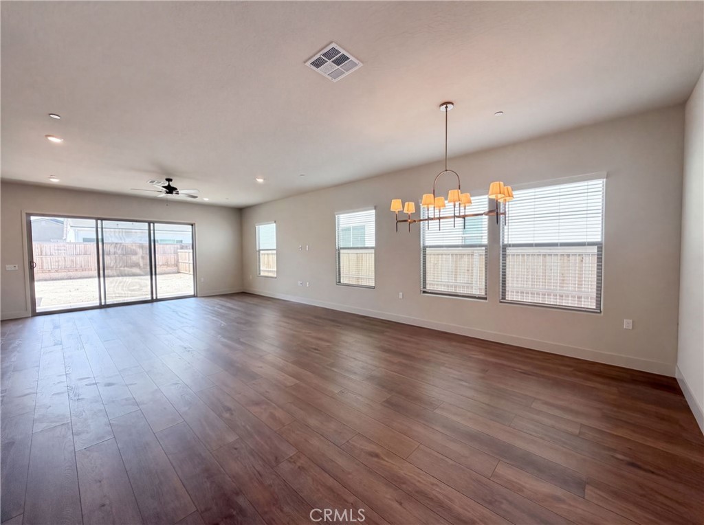 2262 N Marion Property Photo 6