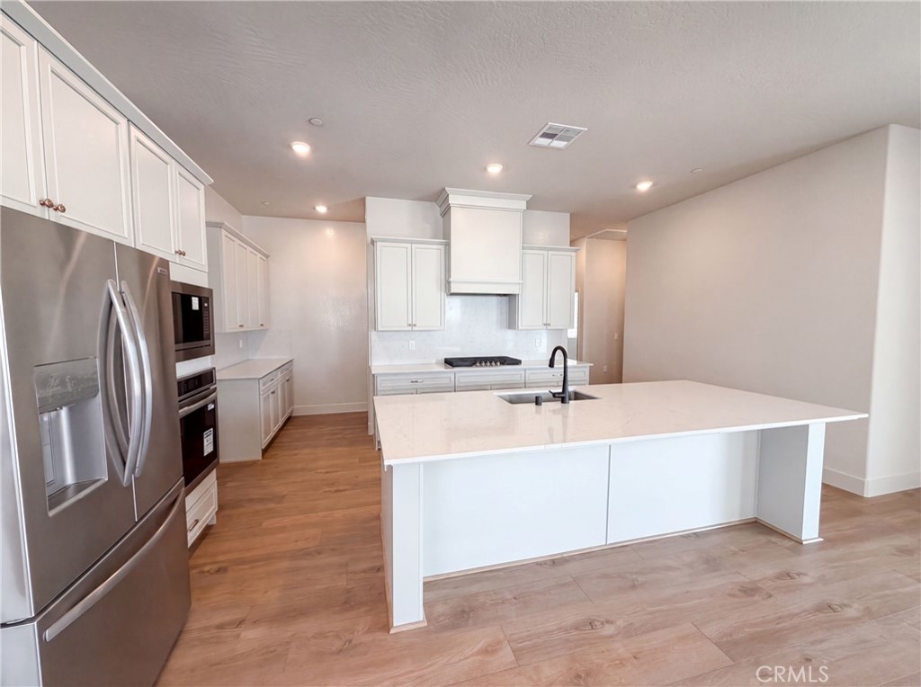 2262 N Marion Property Photo 7