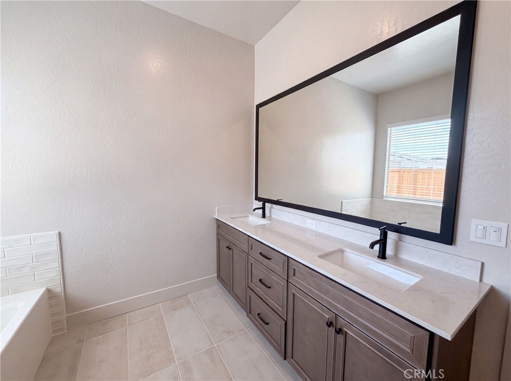 2262 N Marion Property Photo 11