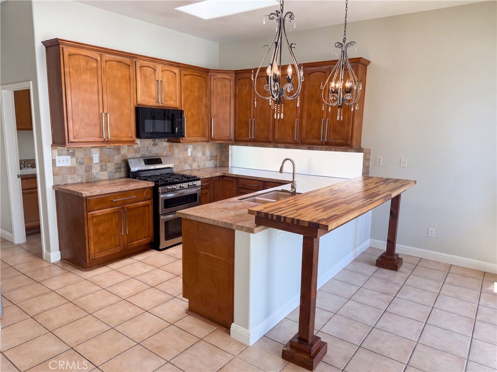 78 Sedona Court Property Photo 2