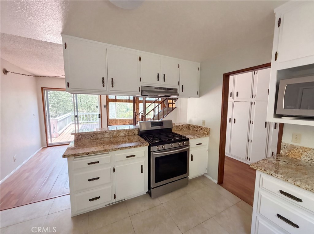 22360 Briarwood Property Photo 11