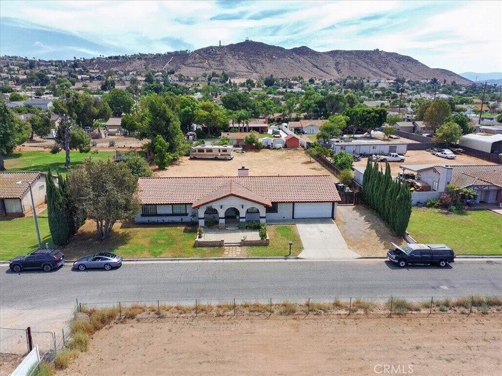 7950 Olivia Way Property Photo 2
