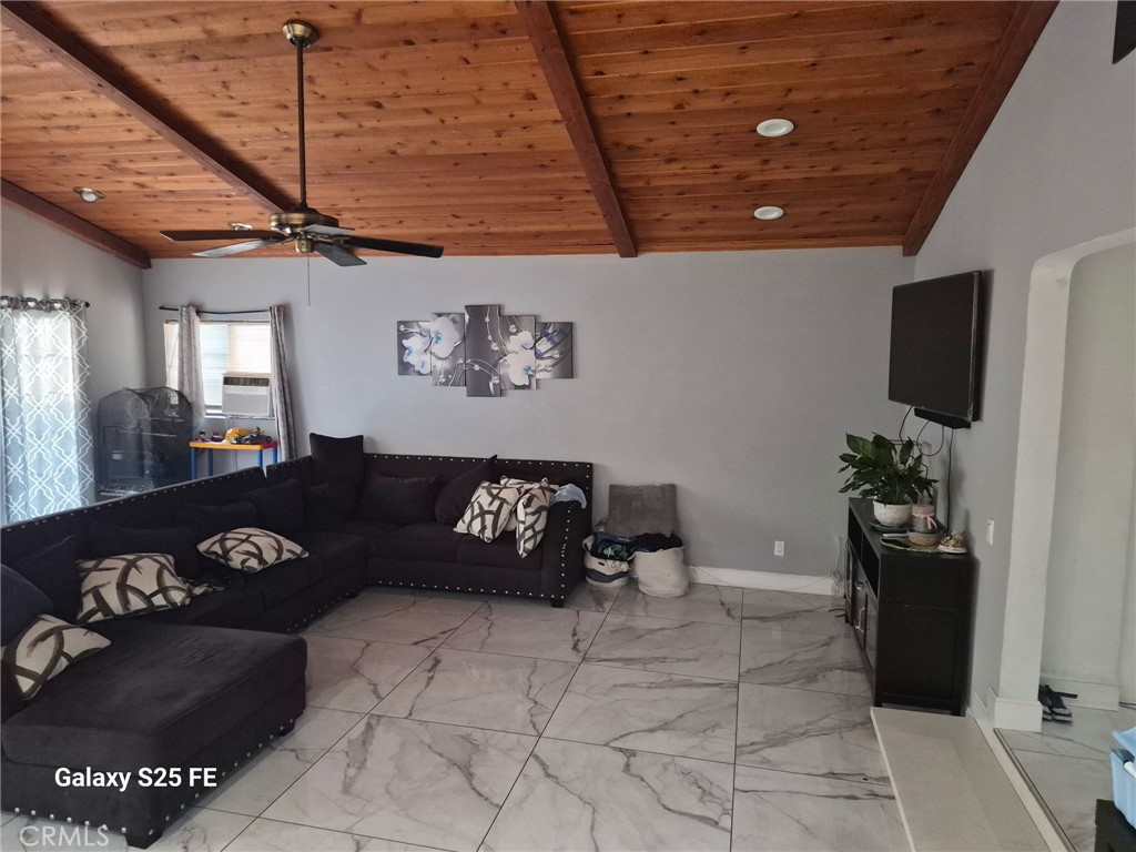 9143 Tamarind Property Photo 8
