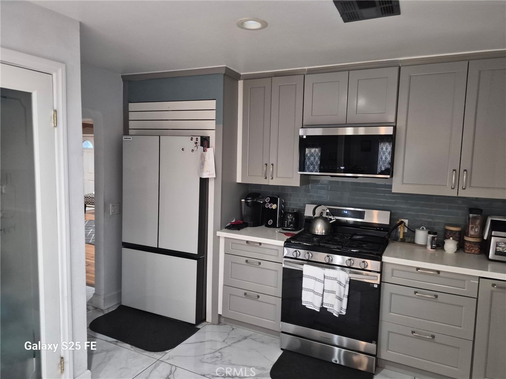 9143 Tamarind Property Photo 9