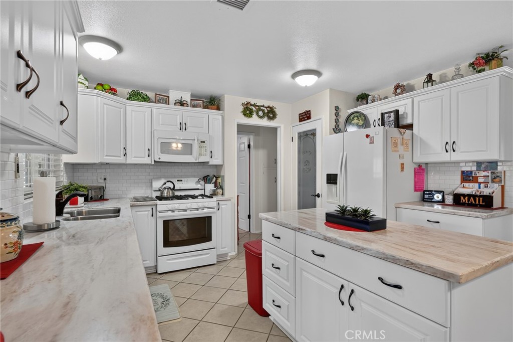 11918 Peach Tree Road Property Photo 10