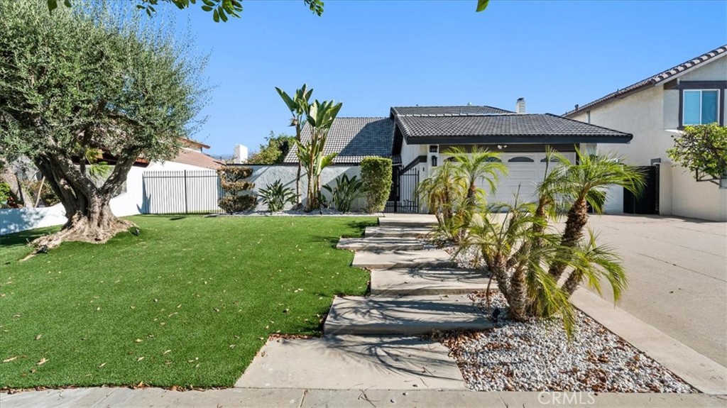 1373 W Aster Property Photo 2