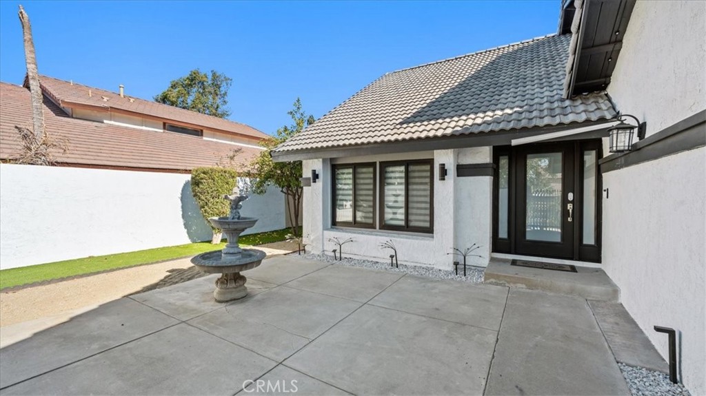 1373 W Aster Property Photo 5