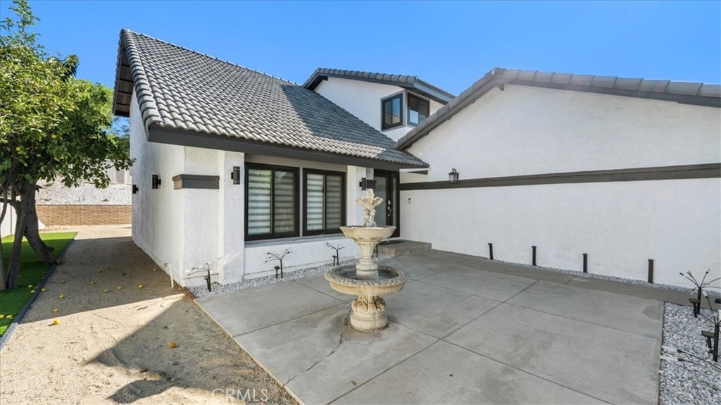 1373 W Aster Property Photo 6