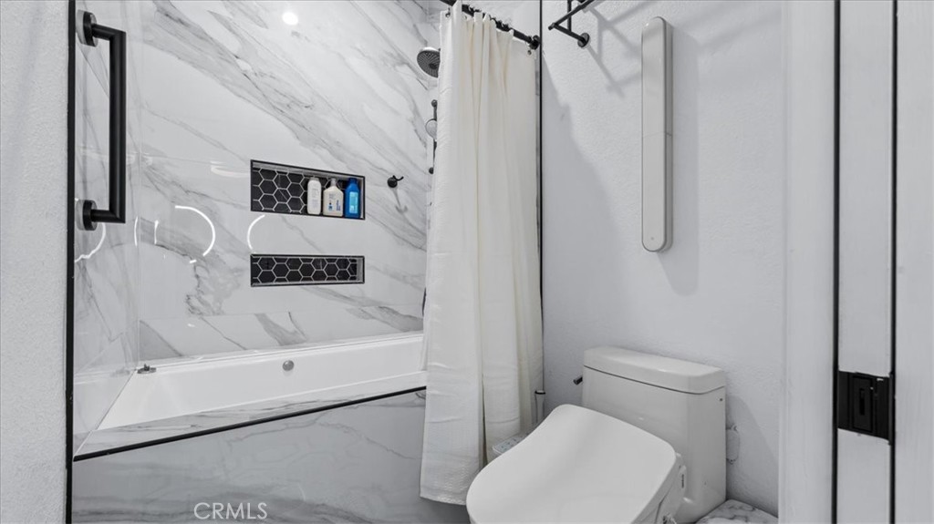 1373 W Aster Property Photo 27