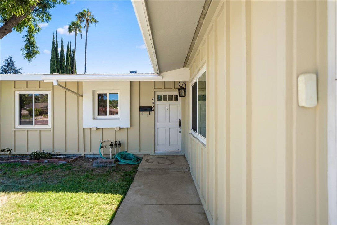 4432 Beverly Court Property Photo 8