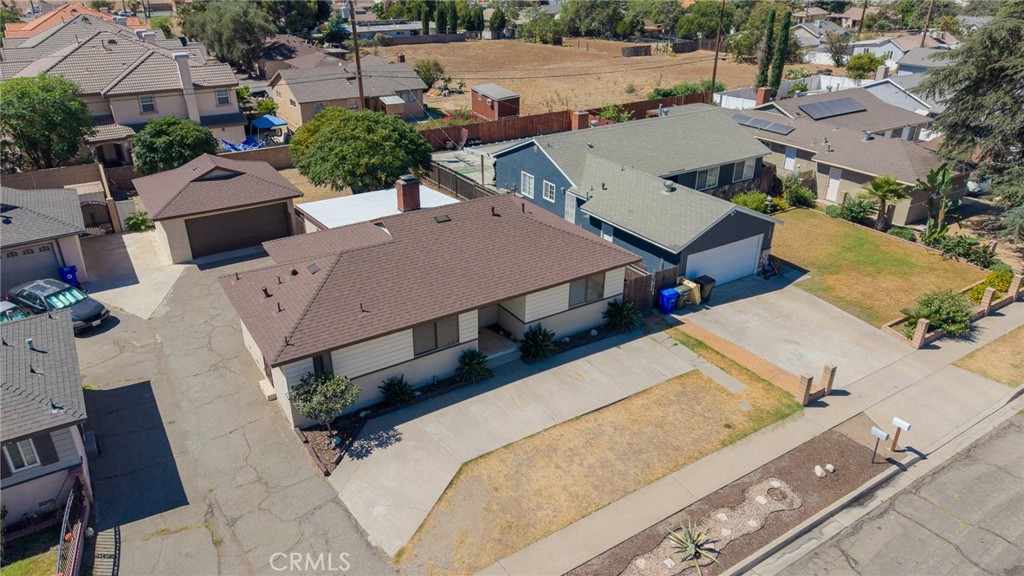 16563 Barbee Property Photo 6