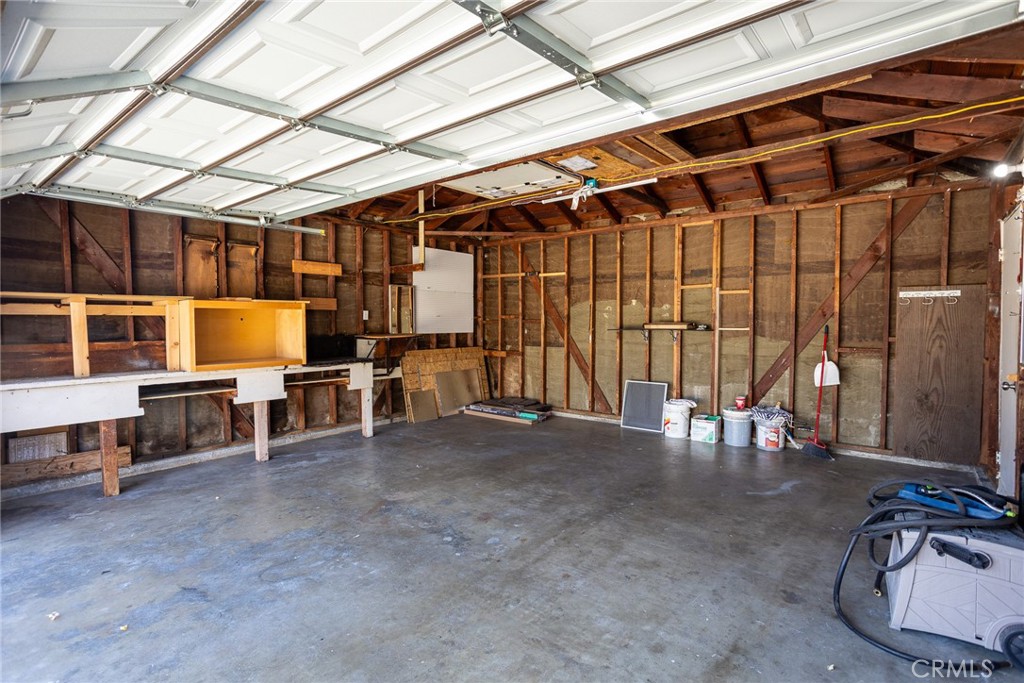 16563 Barbee Property Photo 25