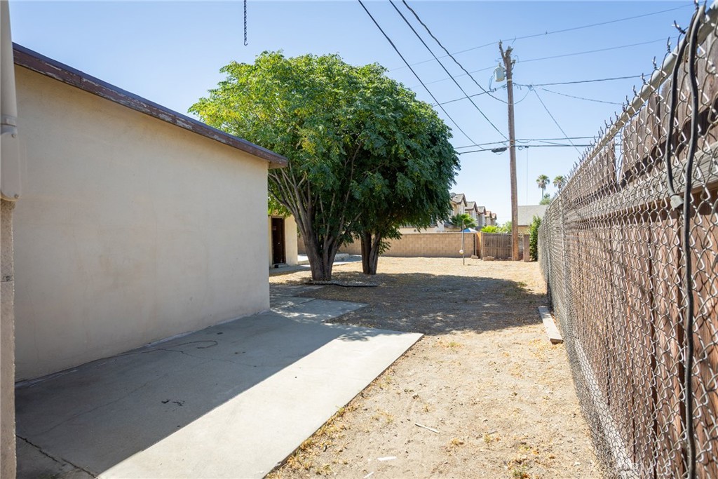 16563 Barbee Property Photo 29