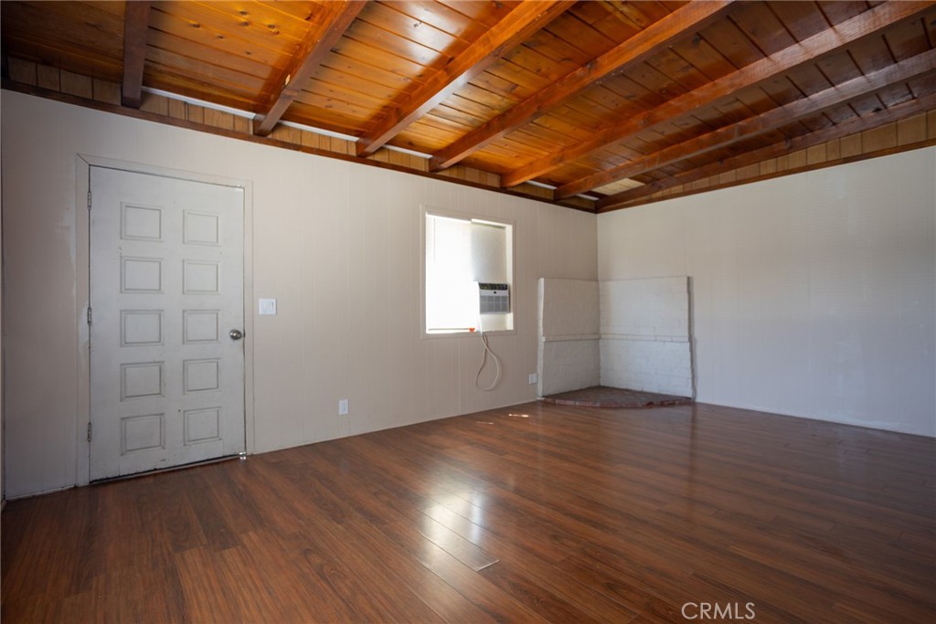 16563 Barbee Property Photo 37