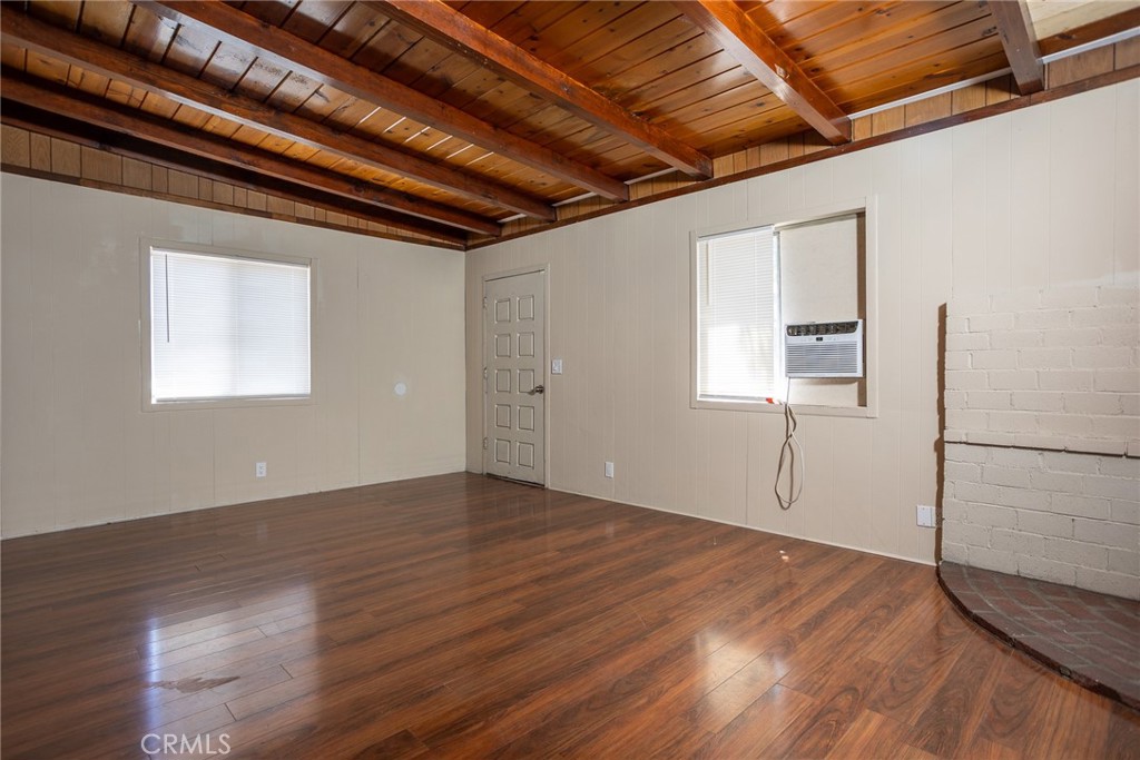 16563 Barbee Property Photo 38