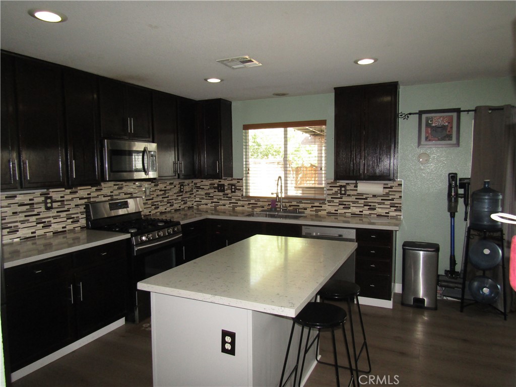 14068 Ruby Property Photo 5
