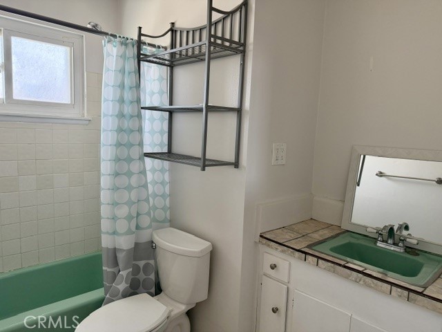 851 Linda Property Photo 7