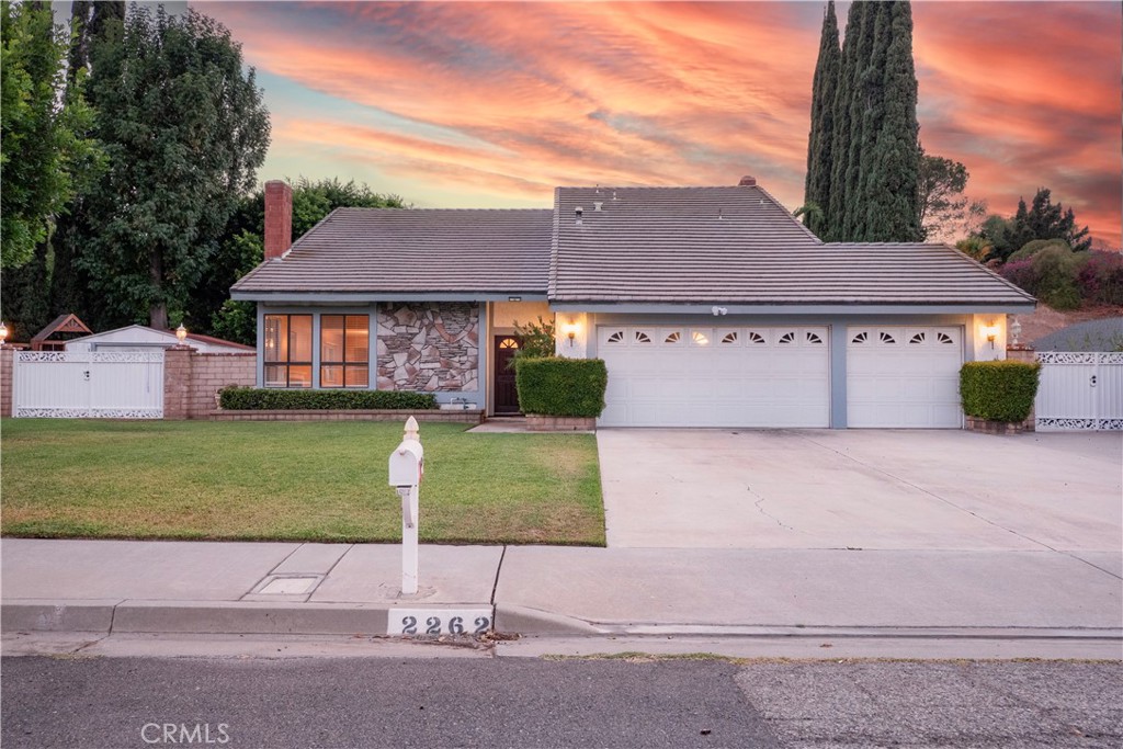 2262 Century Avenue Property Photo 4