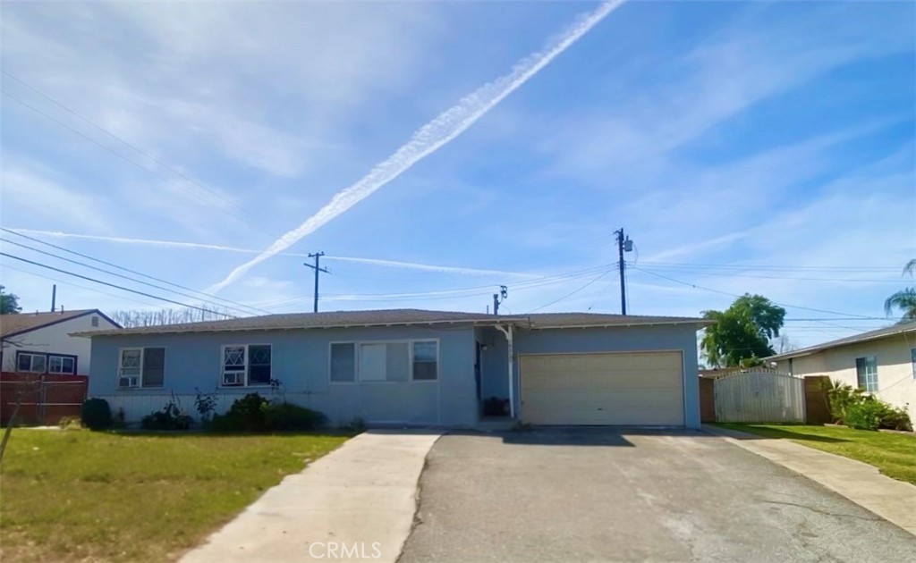 18828 E Weather Road Property Photo 1