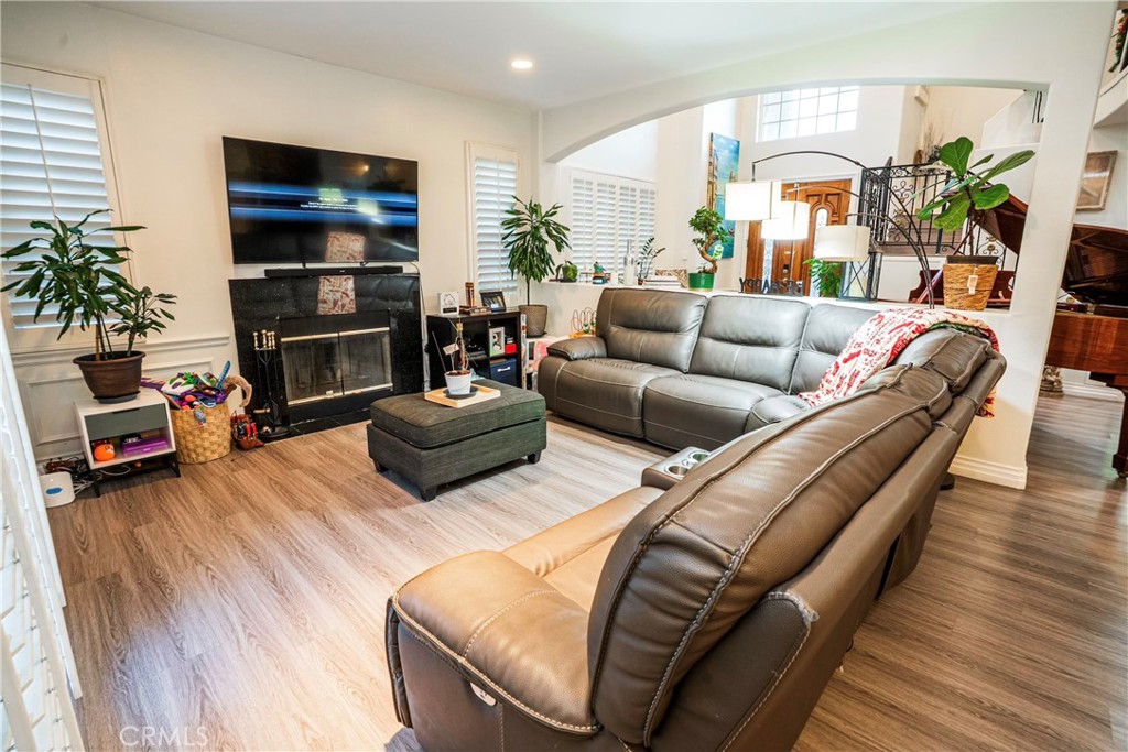 539 Bourdet Property Photo 10