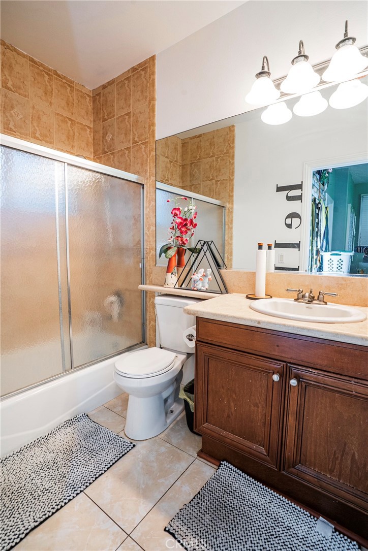 539 Bourdet Property Photo 19