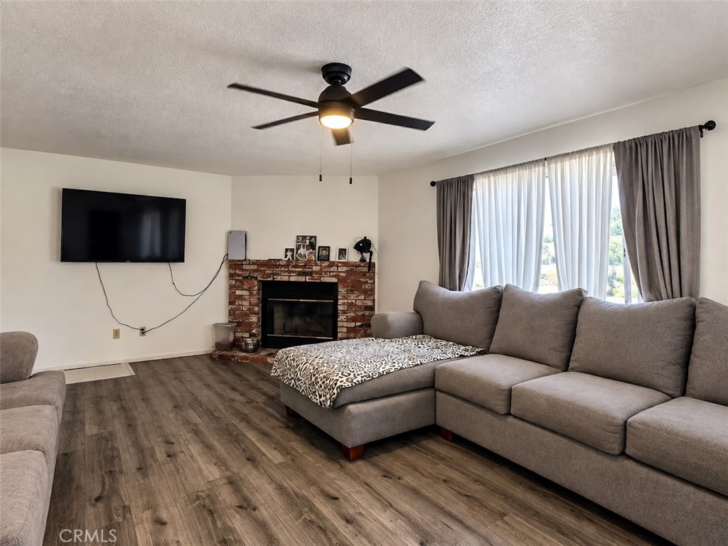 7621 Alston Avenue Property Photo 4
