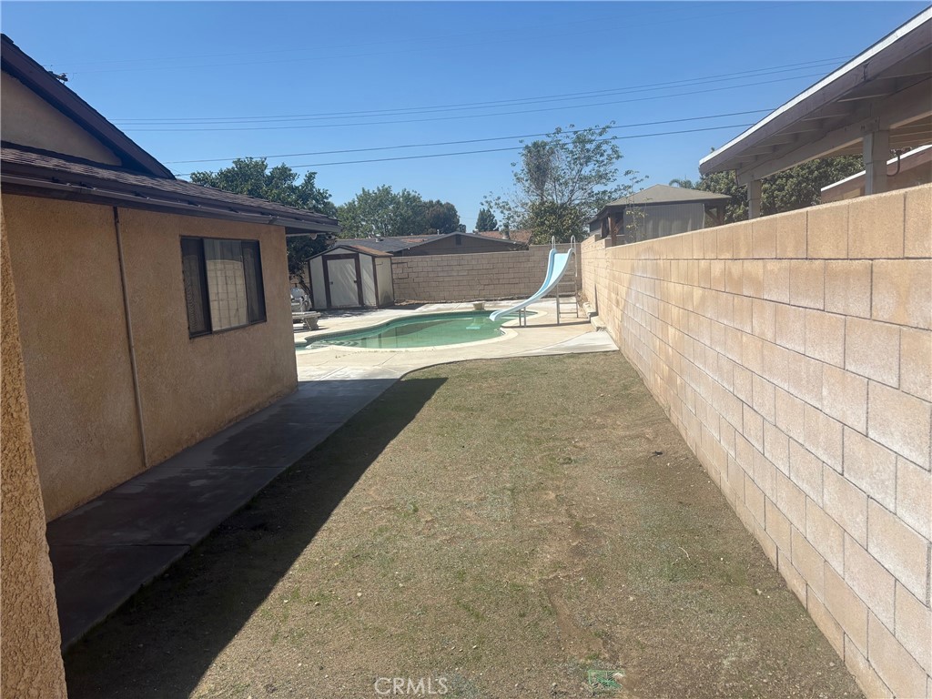 7936 Dumond Property Photo 32