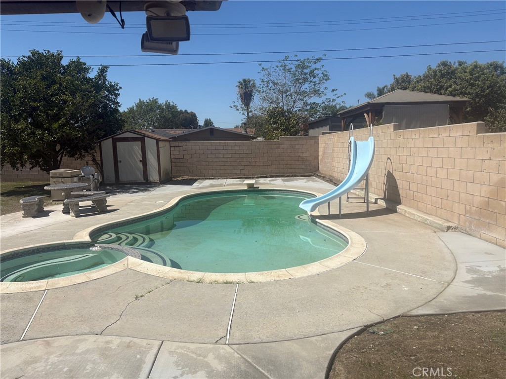 7936 Dumond Property Photo 34