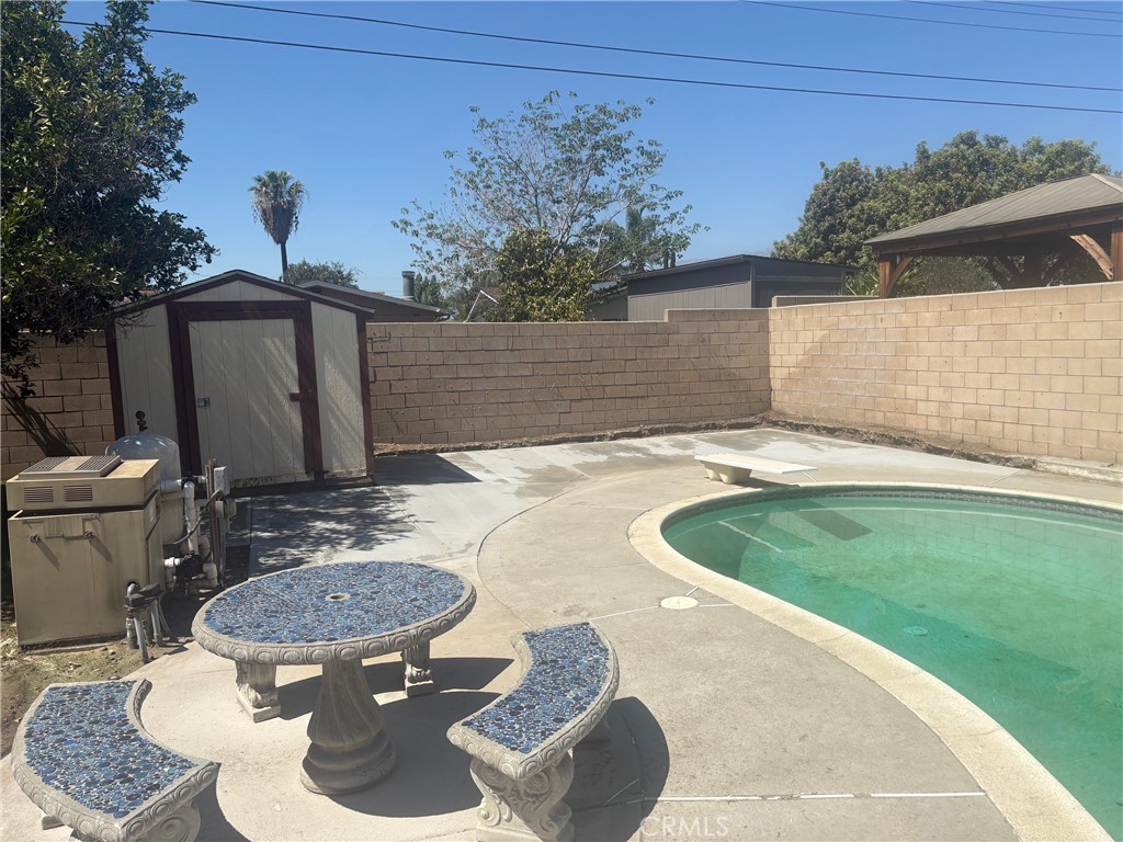 7936 Dumond Property Photo 39