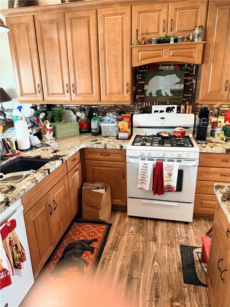 4893 W Kingsmill Property Photo 4