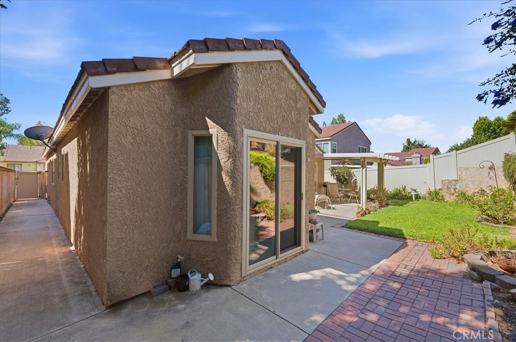 29028 Willow Creek Property Photo 33