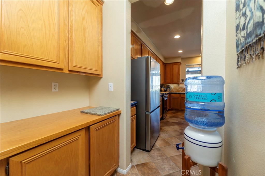 3827 Holly Springs Drive Property Photo 23