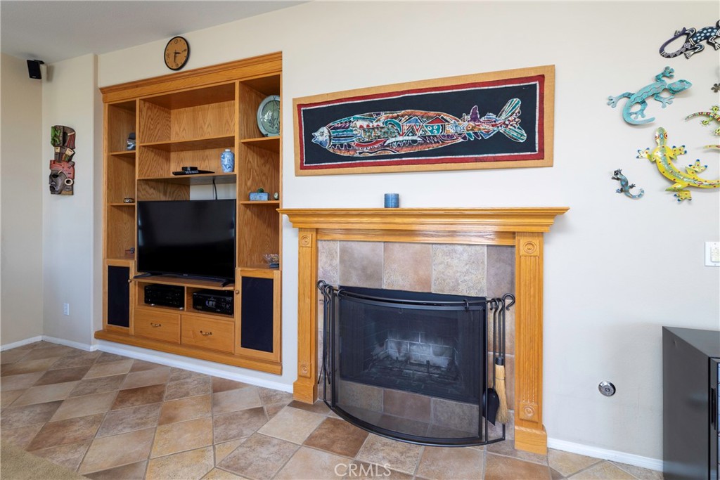 3827 Holly Springs Drive Property Photo 34