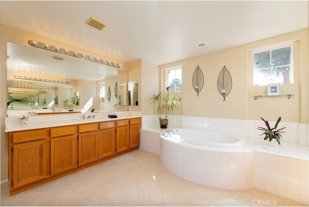 3827 Holly Springs Drive Property Photo 44