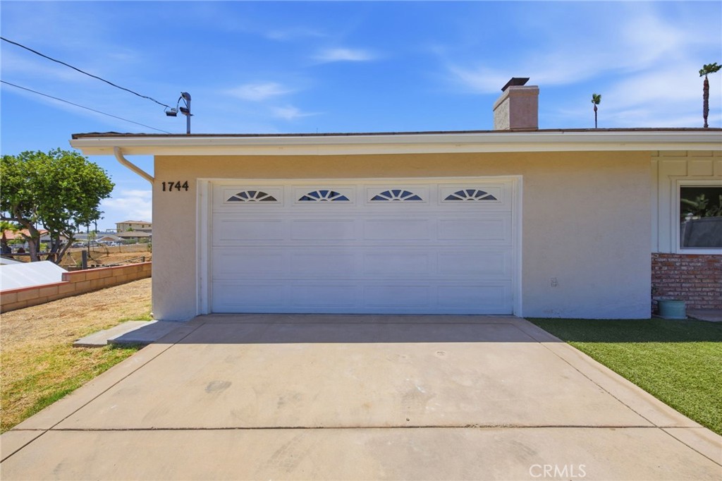 1744 Elser Property Photo 6