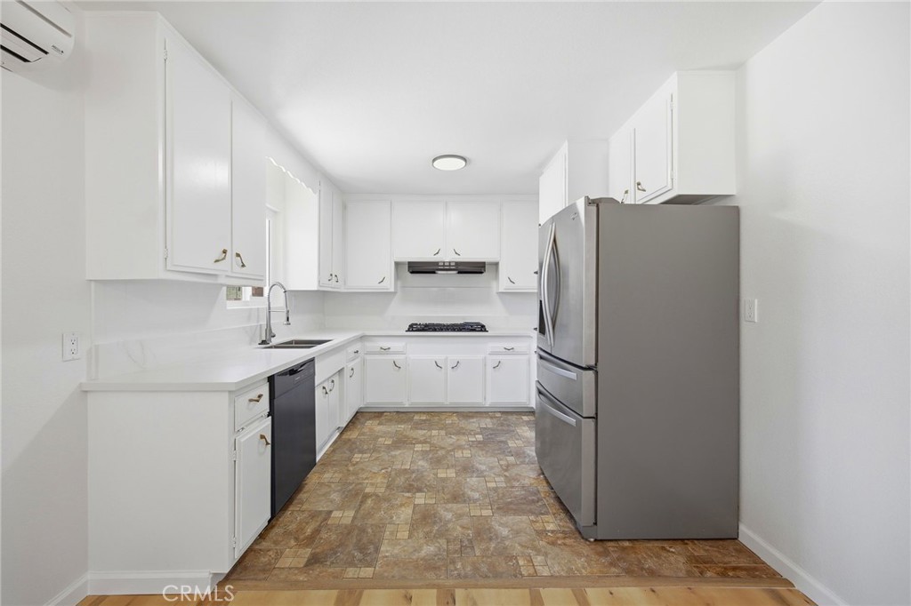 1744 Elser Property Photo 18