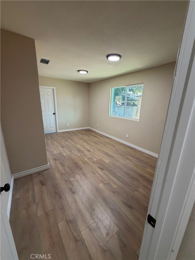 701 N Willow Avenue Property Photo 13