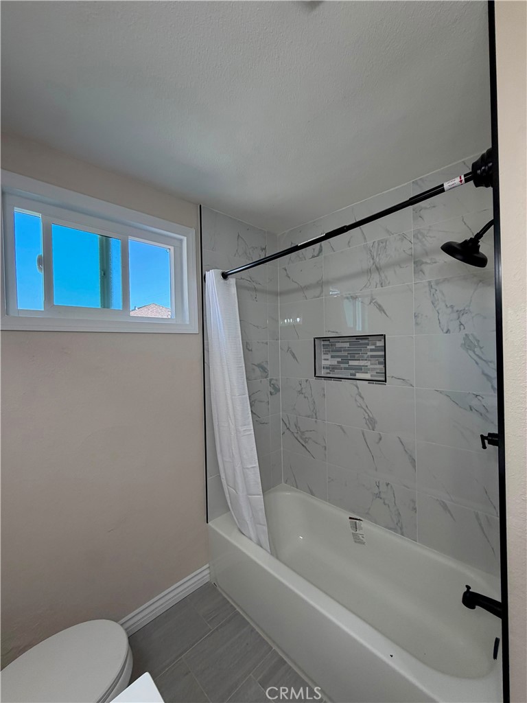 701 N Willow Avenue Property Photo 14
