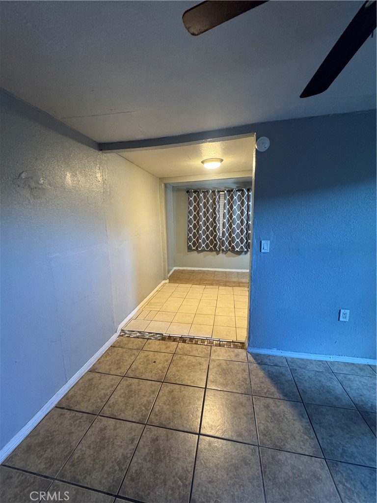 1220 W Victoria Property Photo 27