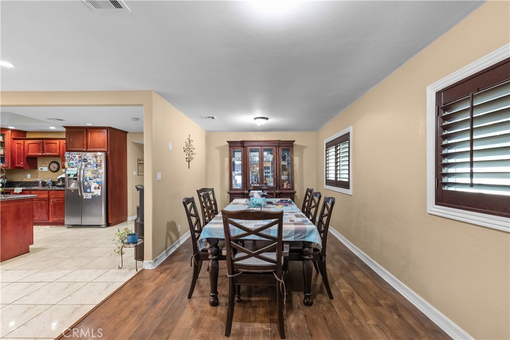 4337 Riverview Property Photo 10