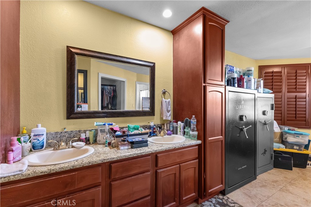 4337 Riverview Property Photo 14